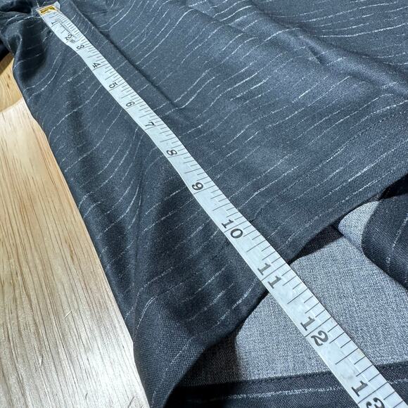 Travis Mathew NWT Hybrid Short Gray Striped Men's Size 42 In or Out of the Water - Picture 10 of 10